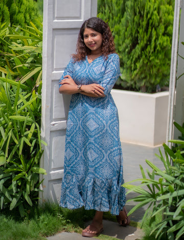 PEACOCK BLUE BANDHINI PRINTED V NECK THANU A-LINE MAXI