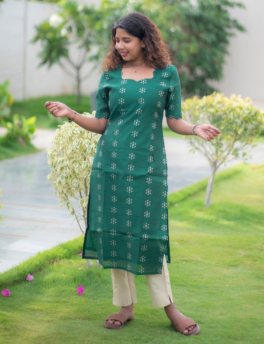 BOTTLE GREEN RAWSILK VRUKSHA 2 PCS KURTI SET