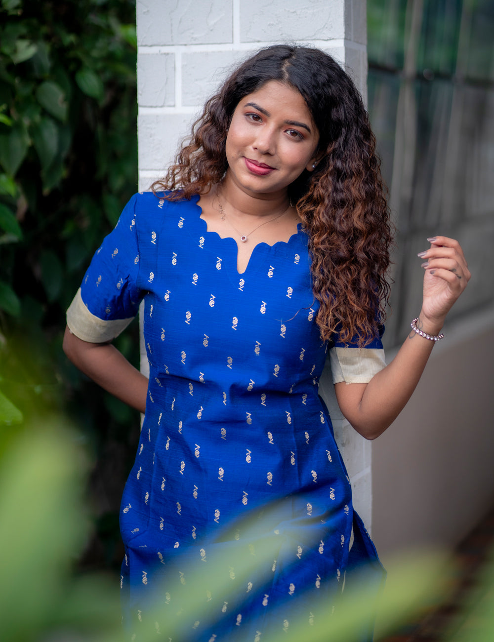 ROYAL BLUE RAWSILK AMILY KURTA SET 2PC