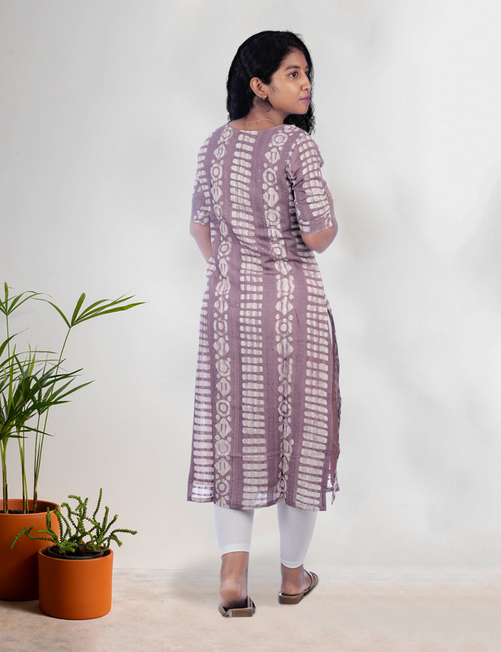 LAVENDOR BATIK PRINTED RASHMI STRAIGHT KURTI