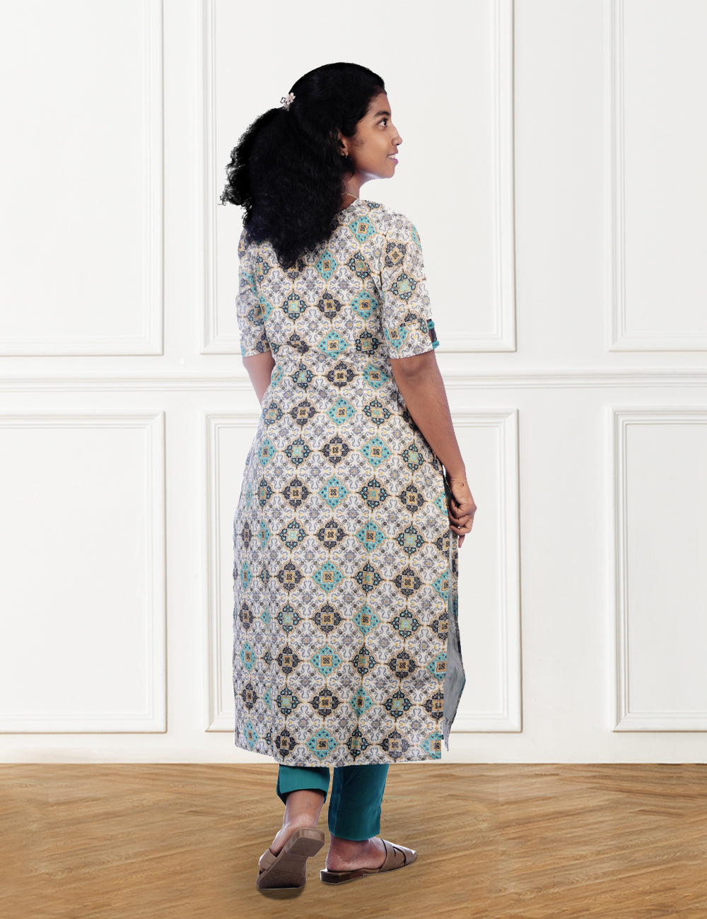 WHITE FLORAL PRINTED RITHI CO-ORD SET